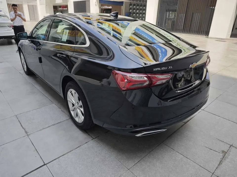 Chevrolet Malibu Xl 1.5T sharp version 2025 — миниатюра 2