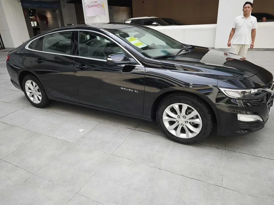 Chevrolet Malibu Xl 1.5T sharp version 2025 — миниатюра 5