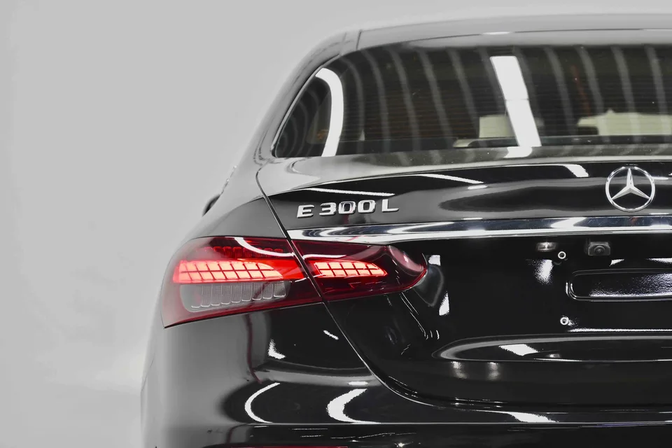 Mercedes-Benz E-Class E-Class 2022 Mercedes-Benz E-Class 2022 E 300 L stylish sedan 2022 — thumbnail 4