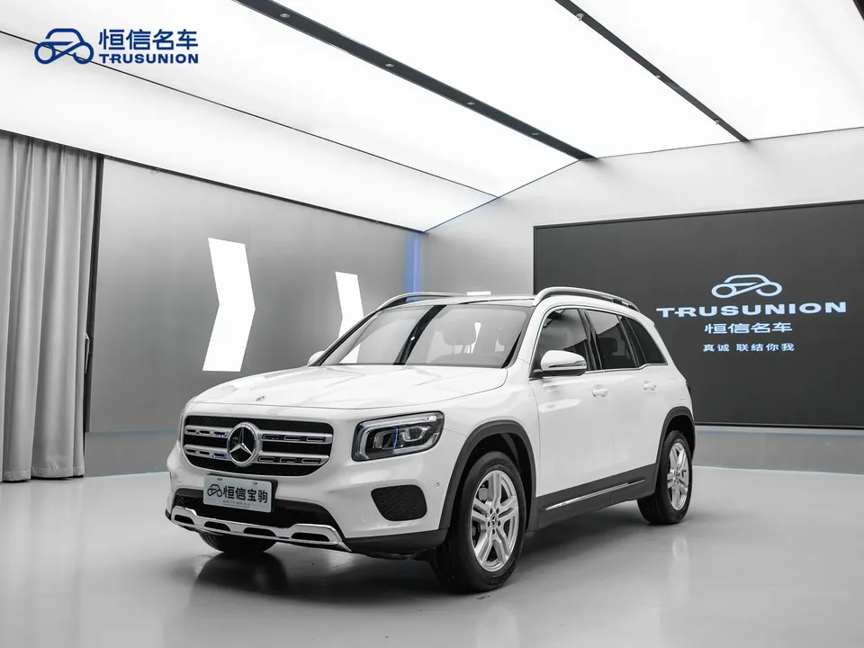 Mercedes-Benz GLB-Class GLB 2023 facelift GLB 200 Fashion Edition 2023 — photo 1, buy with delivery to Moscow