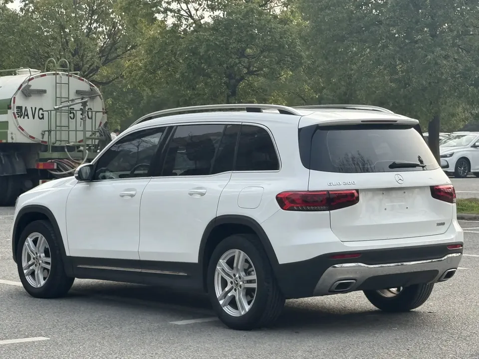 Mercedes-Benz GLB-Class facelift GLB 200 Dynamic 2023 — миниатюра 4