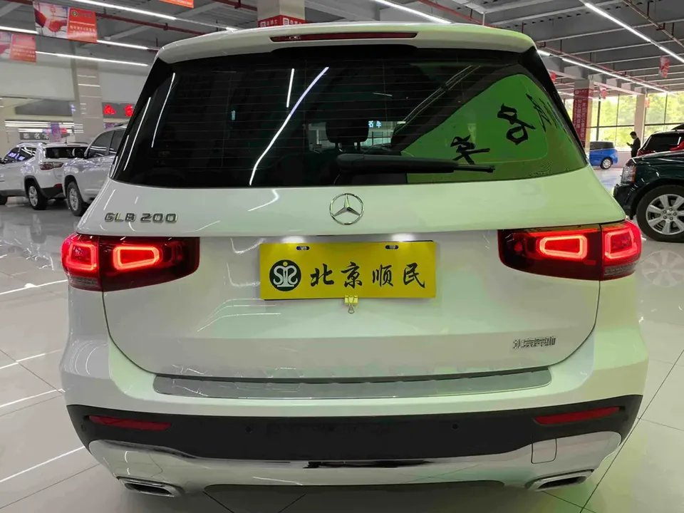 Mercedes-Benz GLB-Class Mercedes-Benz GLB 2023 GLB 200 Fashion Edition 2022 — миниатюра 2