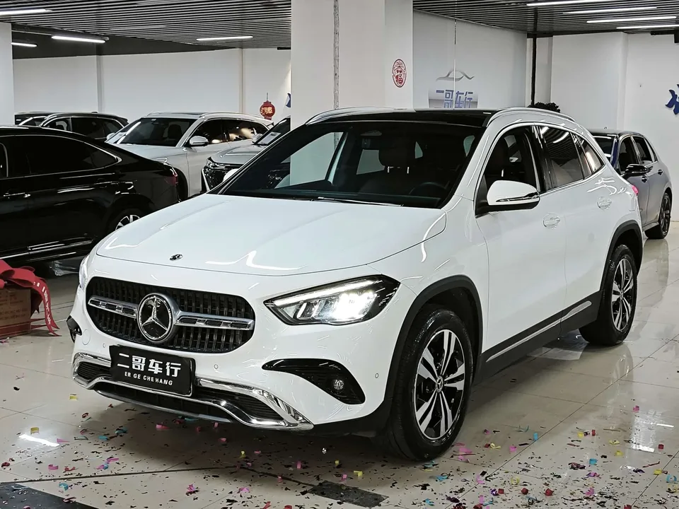 Mercedes-Benz GLA 2024