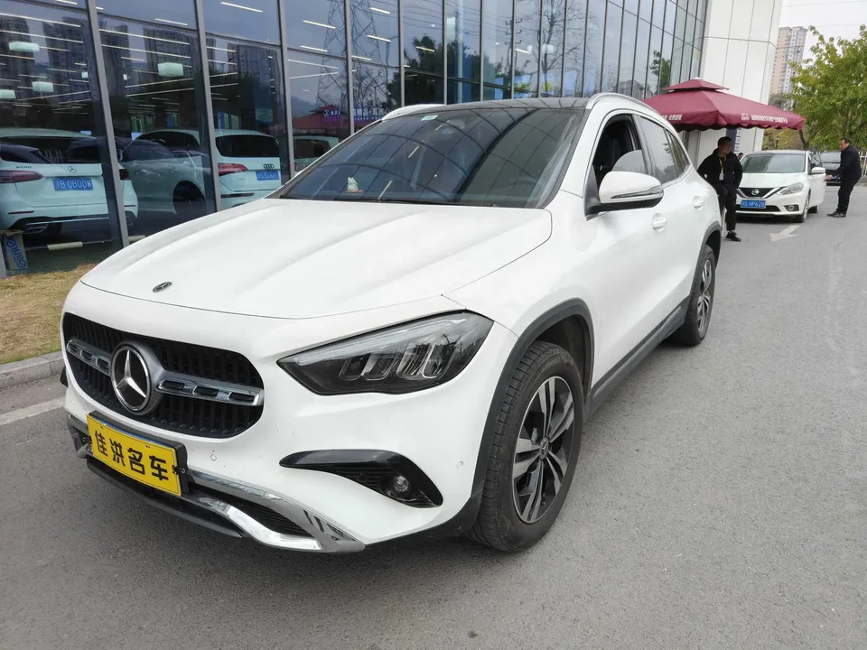 Mercedes-Benz GLA 2024