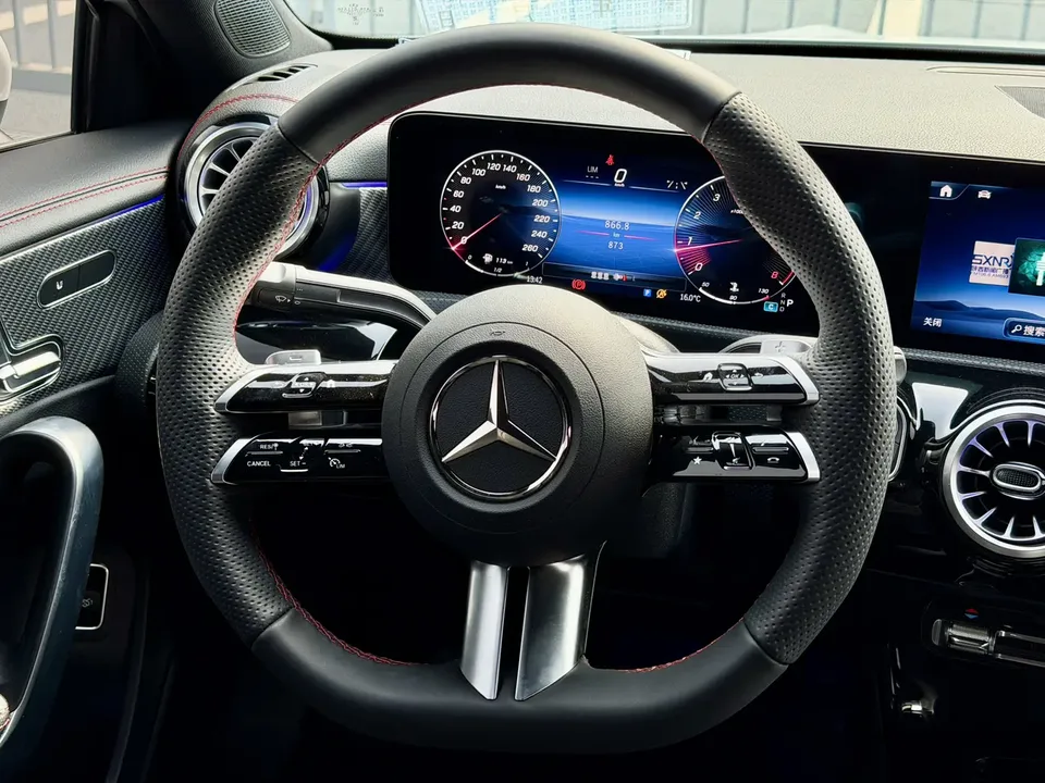 Mercedes-Benz Mercedes Benz A Class A 200 L Fashion Edition 2025 — миниатюра 5