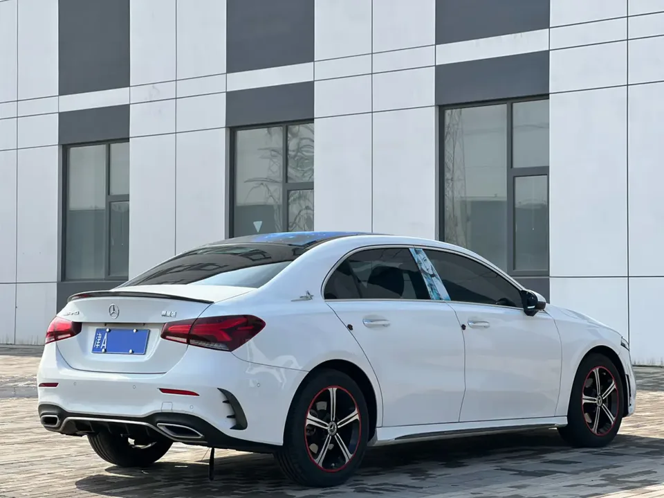 Mercedes-Benz Mercedes Benz A Class Mercedes-Benz A-Class 2023 A 200 L Sports Sedan Fashion Edition 2023 — миниатюра 2