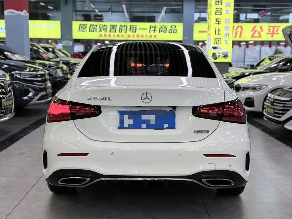 Mercedes-Benz Mercedes Benz A Class Mercedes-Benz A-Class 2023 A 200 L Sports Sedan Fashion Edition 2024 — миниатюра 2