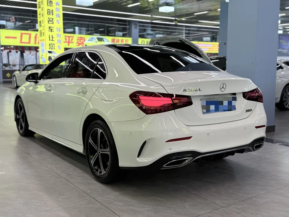 Mercedes-Benz Mercedes Benz A Class Mercedes-Benz A-Class 2023 A 200 L Sports Sedan Fashion Edition 2024 — миниатюра 4