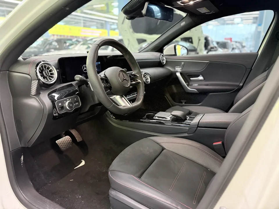 Mercedes-Benz Mercedes Benz A Class Mercedes-Benz A-Class 2023 A 200 L Sports Sedan Fashion Edition 2024 — миниатюра 5