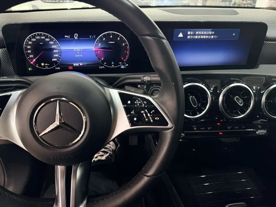 Mercedes-Benz Mercedes Benz A Class Mercedes-Benz A-Class 2023 A 180 L 2023 — миниатюра 4