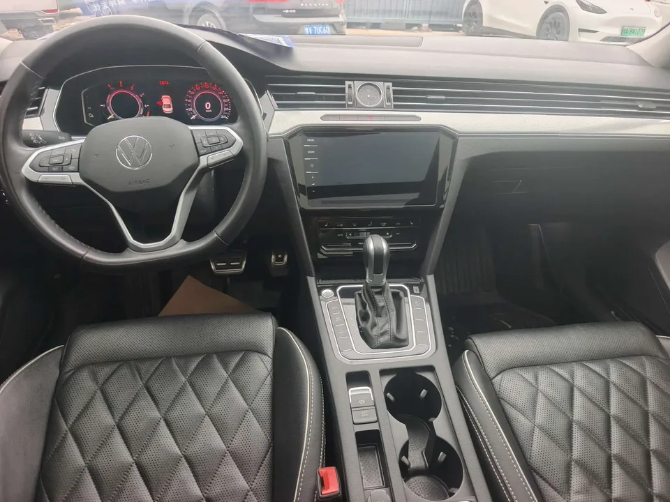 Volkswagen Magotan PHEV Magotan GTE 2022 luxury model 2024 — миниатюра 5