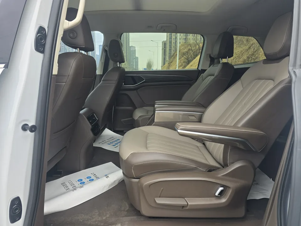 Volkswagen Weiran facelift 330TSI luxury version 2023 — миниатюра 2