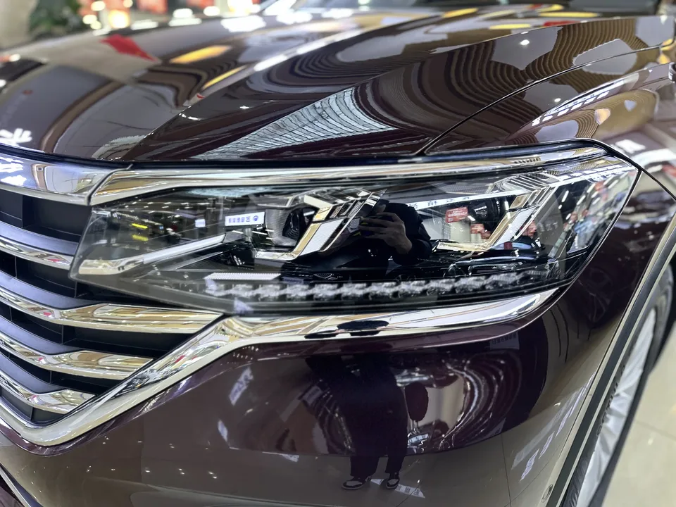 Volkswagen Weiran Weiran 2023 330TSI Business Edition 2024 — миниатюра 5