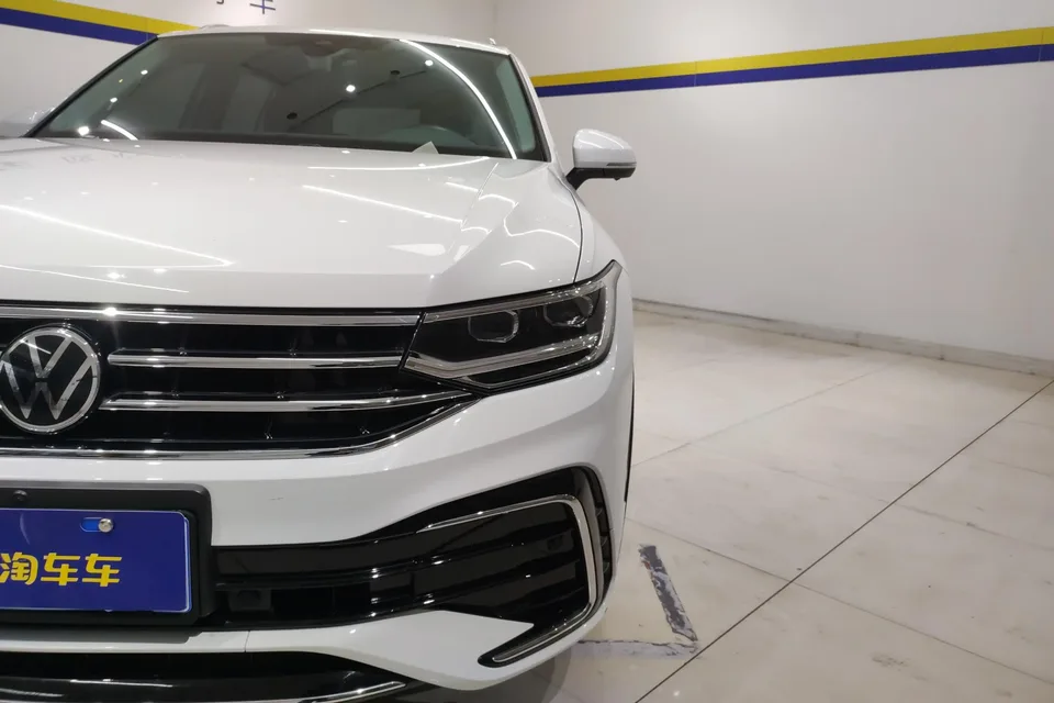 Volkswagen Tiguan L Tiguan L 2023 facelift 330TSI 2WD R-Line Enjoy Edition 2023 — thumbnail 2