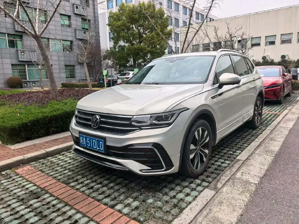 Volkswagen Tiguan L 2023