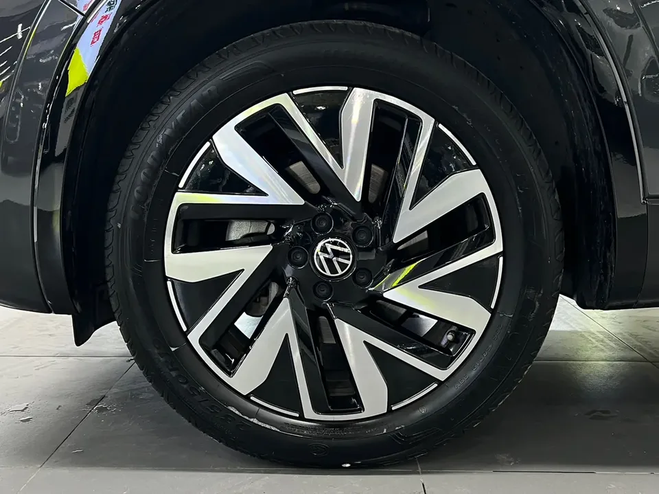 Volkswagen Tayron Tanyue 2023 380TSI 4WD R-Line High Energy Edition 2022 — миниатюра 3