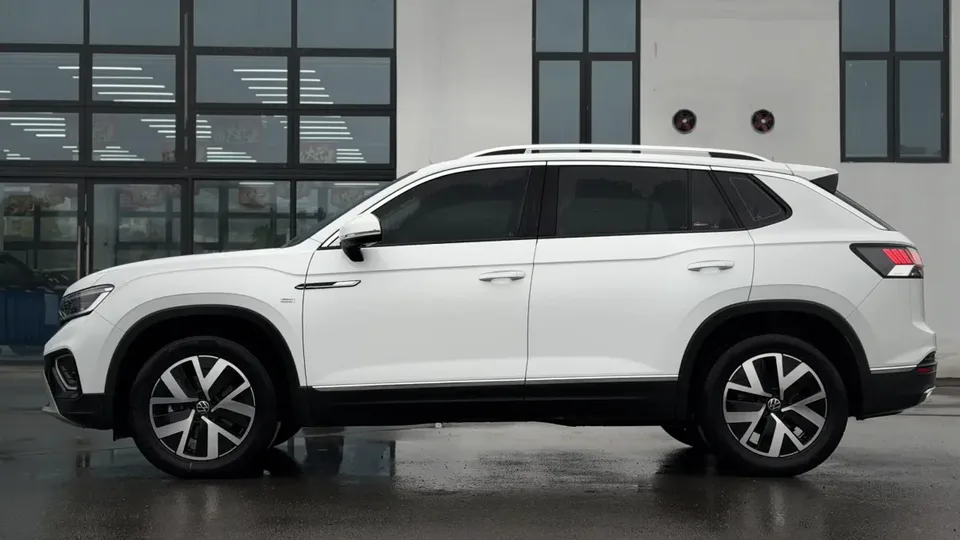 Volkswagen Tayron Tanyue 2024 330TSI 2WD Luxury Plus Advanced Edition 2024 — миниатюра 4