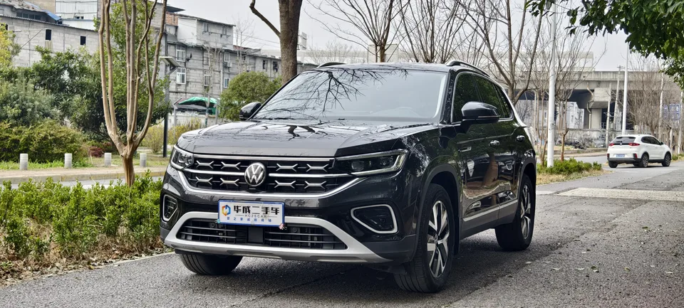 Volkswagen Tayron Tanyue 2024 330TSI 2WD Luxury Plus Advanced Edition 2024 — миниатюра 3