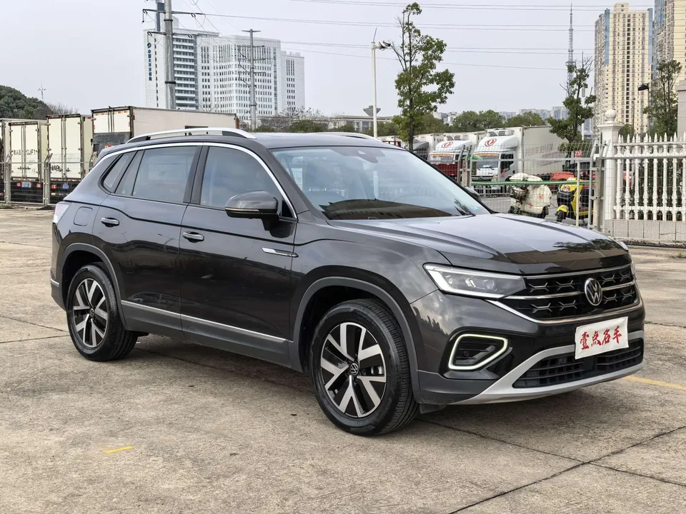 Volkswagen Tayron Tanyue 2023 330TSI 2WD Luxury Plus Advanced Edition 2023 — миниатюра 3