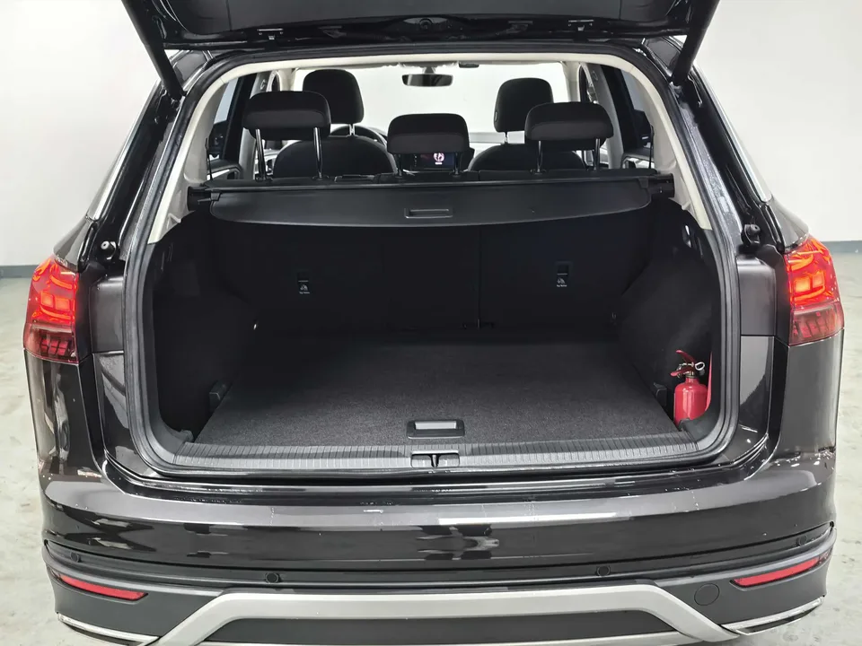 Volkswagen Tayron 330TSI 2WD Luxury Smart Edition 2022 — миниатюра 4