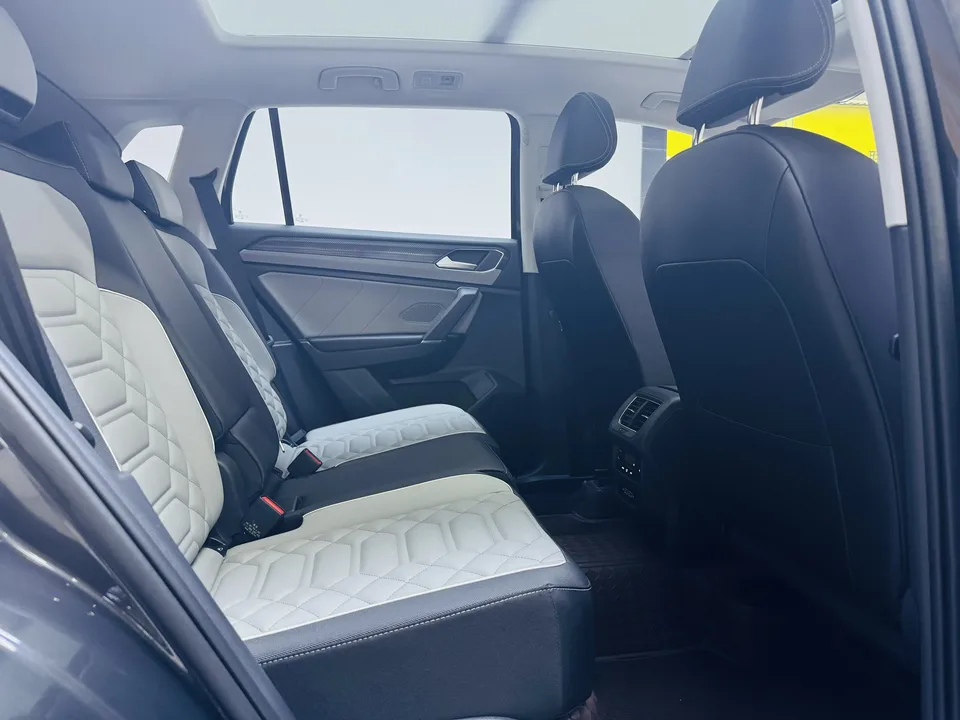 Volkswagen Tayron facelifted 300TSI two-wheel drive 2026 — миниатюра 5