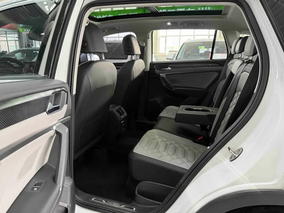 Volkswagen Tayron Tanyue 2023 280TSI 2WD Luxury Plus Advanced Edition 2023 — миниатюра 3