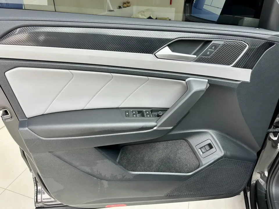 Volkswagen Tayron Tanyue 2023 280TSI 2WD Luxury Plus Advanced Edition 2023 — миниатюра 2