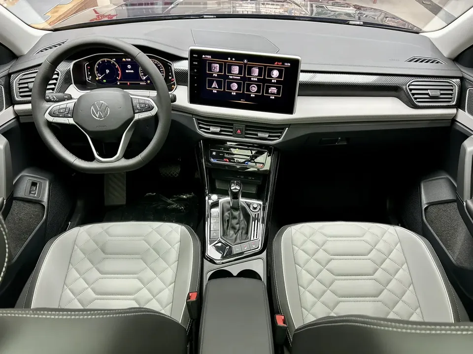 Volkswagen Tayron Tanyue 2023 280TSI 2WD Luxury Plus Advanced Edition 2023 — миниатюра 3