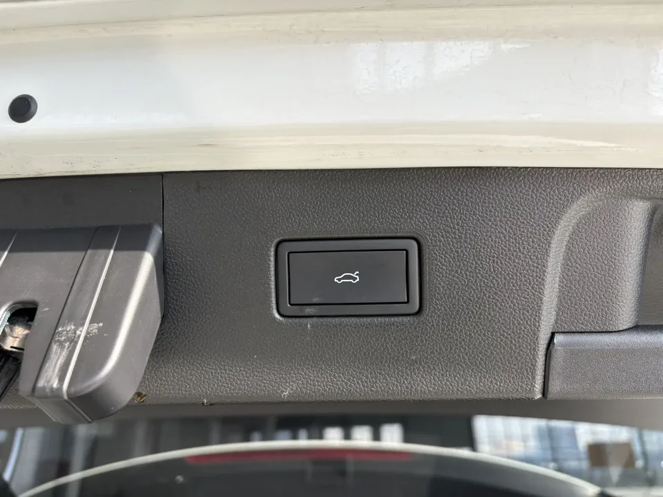 Volkswagen Tayron Tanyue 2023 280TSI 2WD Luxury Plus Advanced Edition 2022 — миниатюра 3