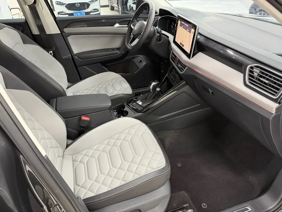 Volkswagen Tayron Tanyue 2023 280TSI 2WD Luxury Plus Advanced Edition 2022 — миниатюра 3