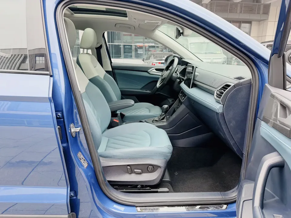 Volkswagen Tharu 300TSI 2WD Moon Edition 2023 — миниатюра 4