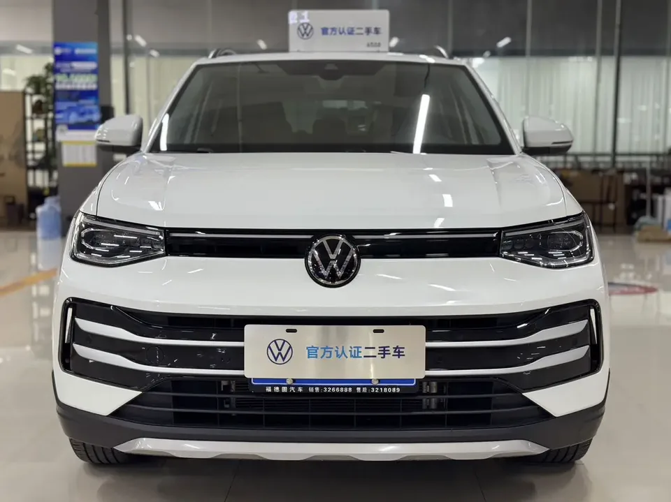 Volkswagen Tharu tuyue 2025 New 1.5L Sharp Edition 2025 — thumbnail 2