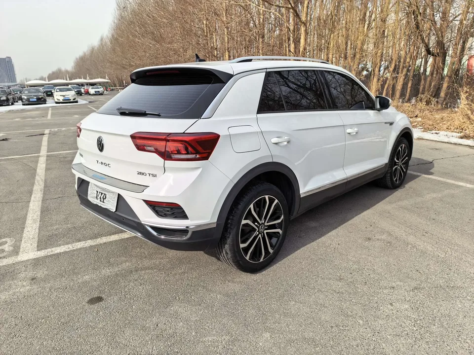 Volkswagen T-Roc Tange 280TSI DSG two-wheel drive comfort PLUS 2022 — миниатюра 2