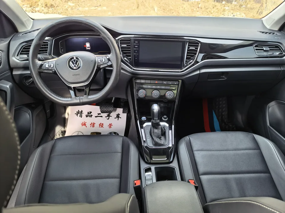 Volkswagen T-Roc Tange 280TSI DSG two-wheel drive comfort PLUS 2022 — миниатюра 4