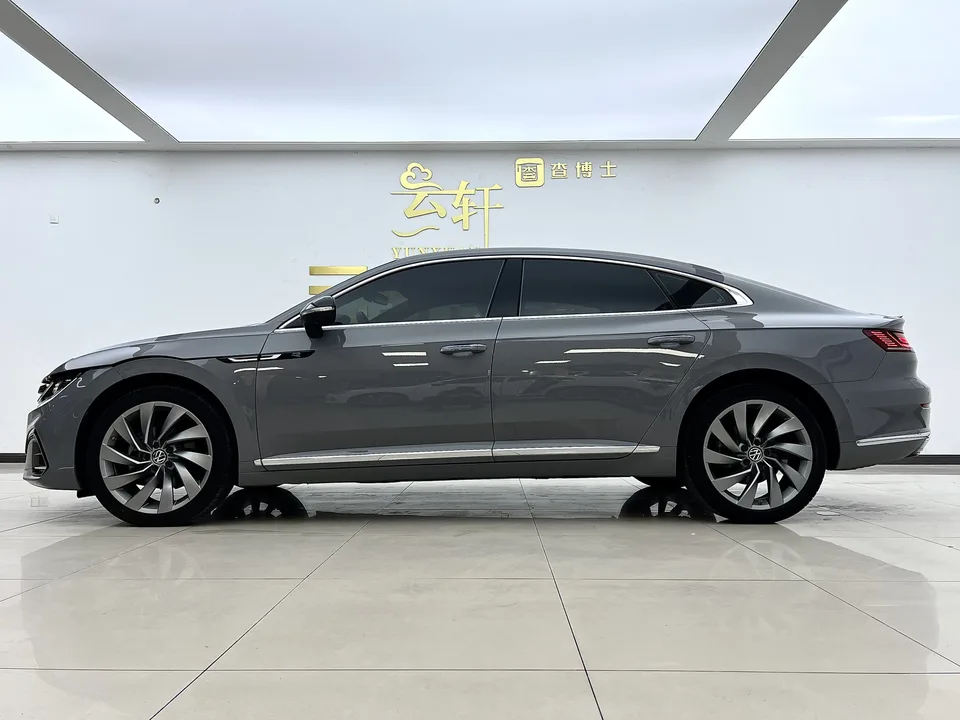 Volkswagen Arteon CC 2023 Volkswagen CC 2023 380TSI Eye-catching Edition 2023 — photo 1, buy with delivery to Moscow