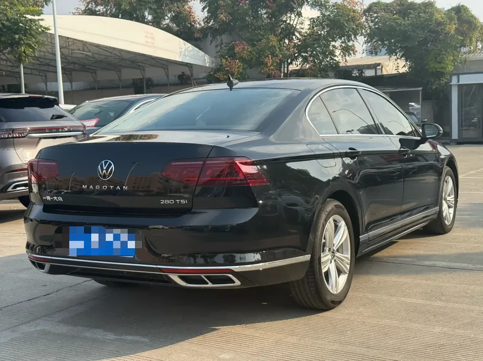 Volkswagen Magotan Magotan 2025 280TSI DSG Comfort Edition 2025 — thumbnail 4