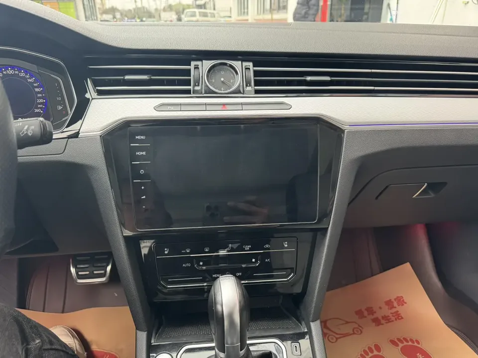 Volkswagen Magotan Magotan 2023 2 million commemorative edition 330TSI DSG luxury model 2023 — миниатюра 3