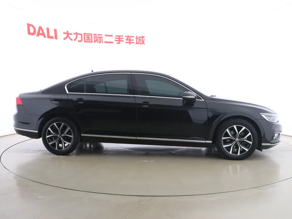 Volkswagen Magotan Magotan 2020 330TSI DSG Leading Edition 2022 — миниатюра 5