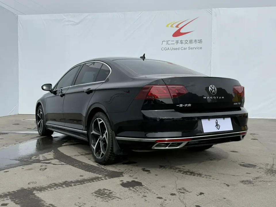 Volkswagen Magotan Magotan 2023 2 million commemorative edition 330TSI DSG leading model 2023 — миниатюра 3