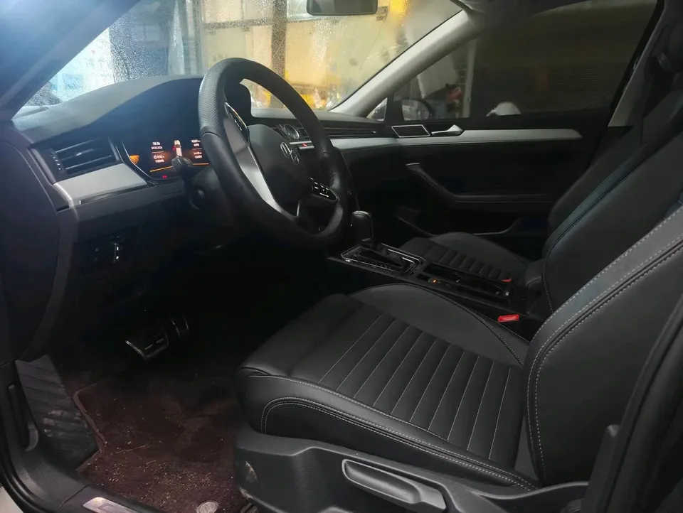 Volkswagen Magotan 2 million units public enjoyment model 280TSI DSG comfort model 2025 — миниатюра 4