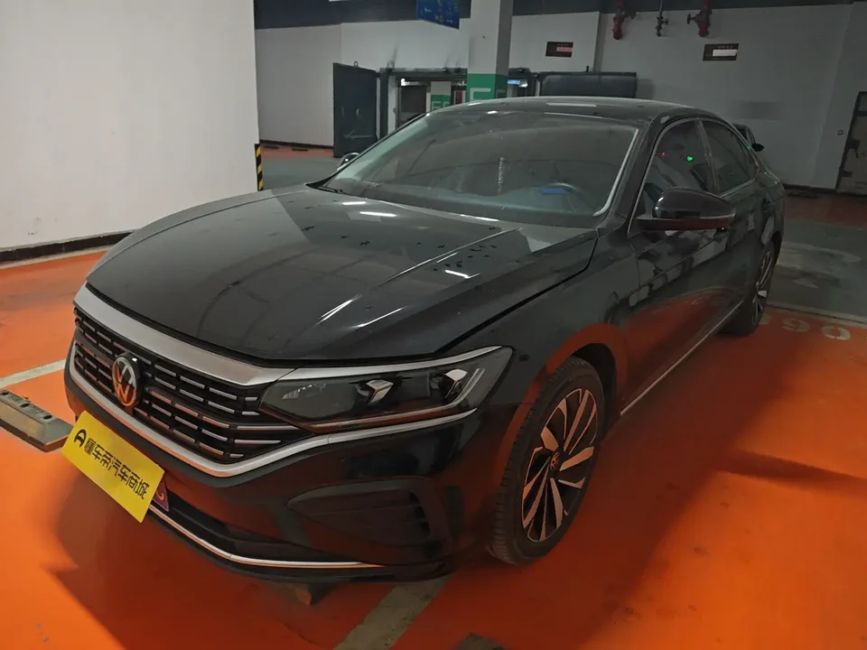 Volkswagen Passat 2024