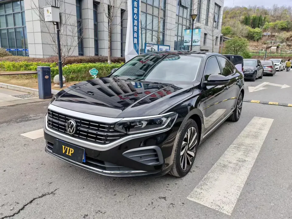Volkswagen Passat 2024