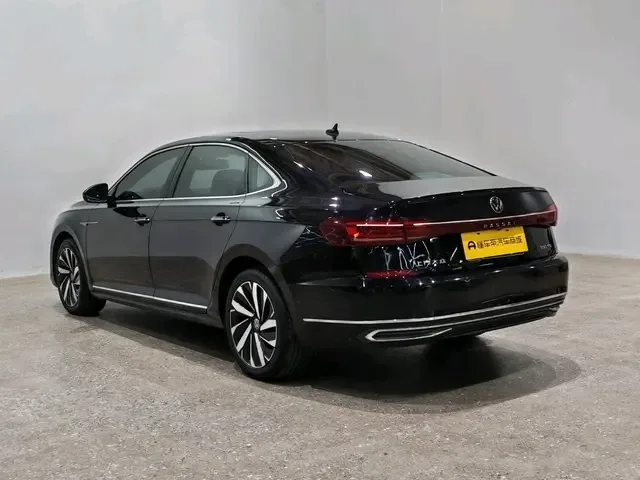 Volkswagen Passat Passat 2022 330TSI Starry Sky Deluxe Edition 2022 — thumbnail 2