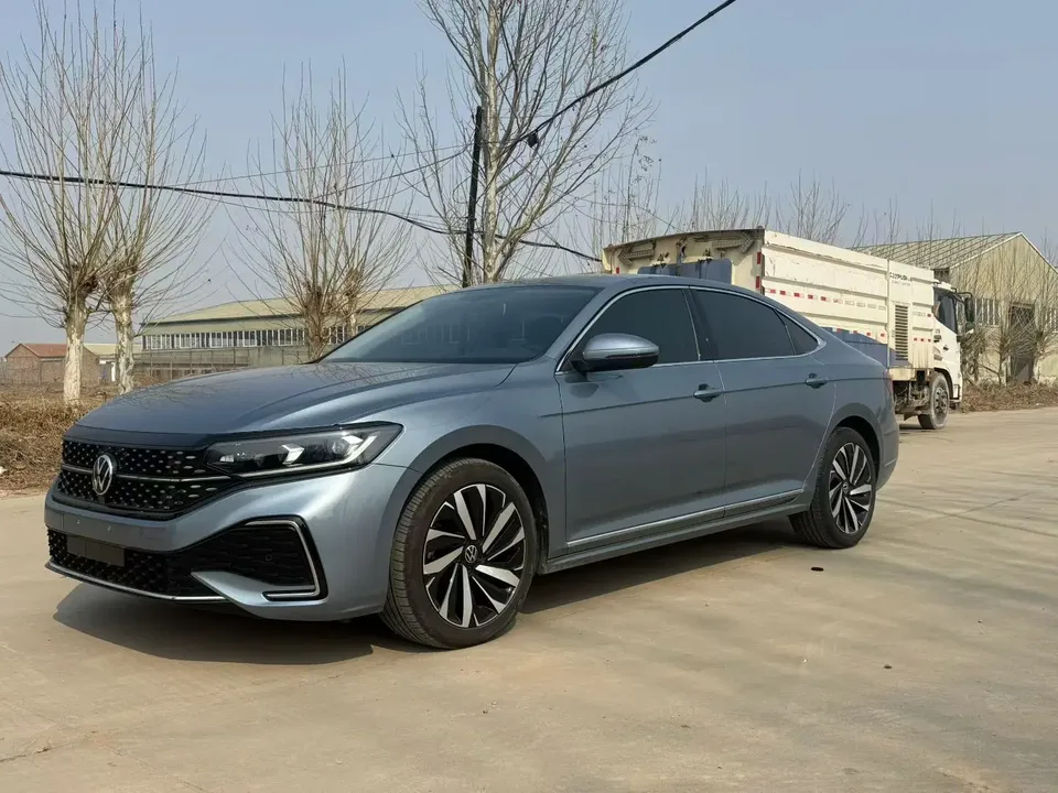 Volkswagen Passat 2022