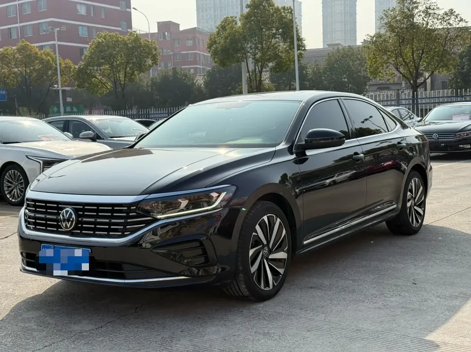 Volkswagen Passat 2022