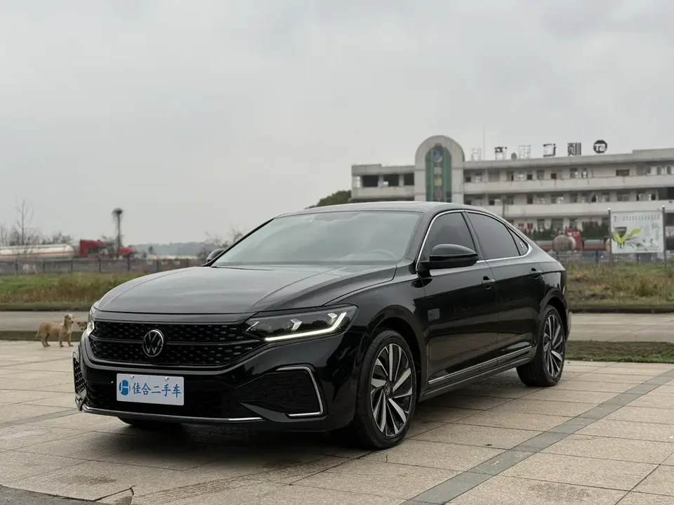 Volkswagen Passat 2022