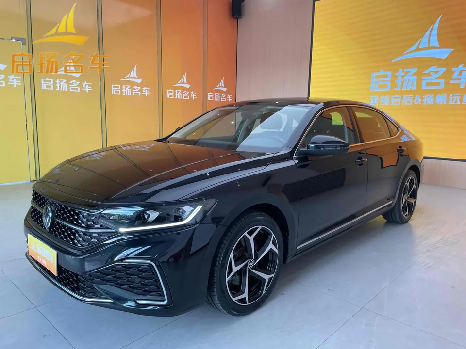 Volkswagen Passat 2023