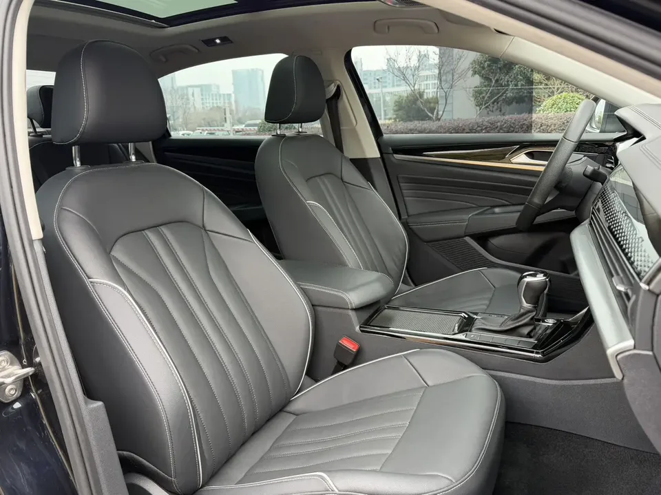 Volkswagen Passat Passat 2022 330TSI Star Elite Edition 2022 — миниатюра 4