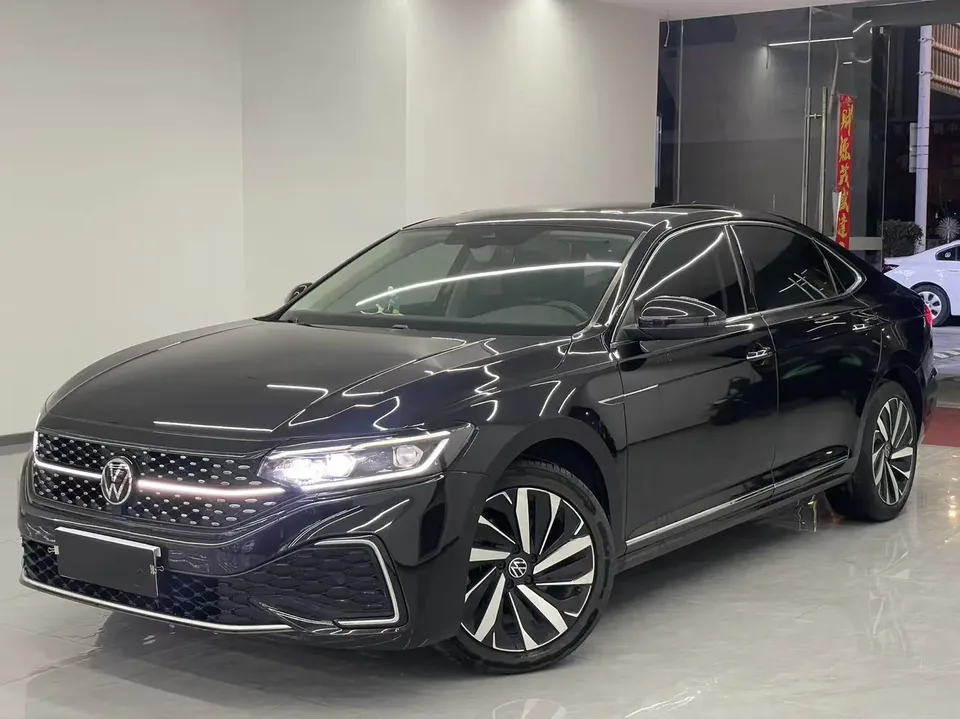 Volkswagen Passat 2022