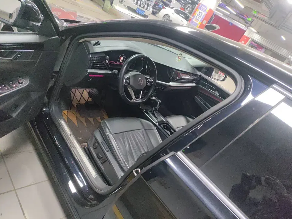Volkswagen Passat Passat 2022 330TSI Starry Sky Deluxe Edition 2022 — миниатюра 3